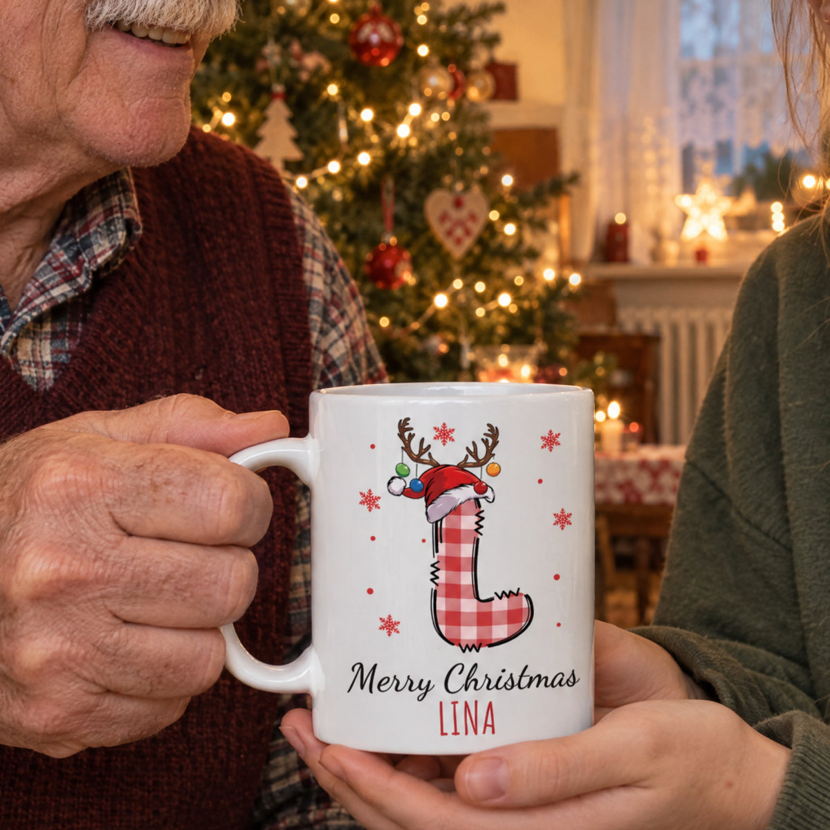 Weihnachtsbecher mit Initiale und Vornamen – Personalisiert #58365 [PC-GALLERY:cmvvkyxhq00bpqezooqutxr7p:331162ce-2e74-4f5e-8bbd-8cf8493b96f2:38bb1fc0624f9d255ac3c9c592122f31d1df4f0fe32a22c0e9bdfb32a14014e5]