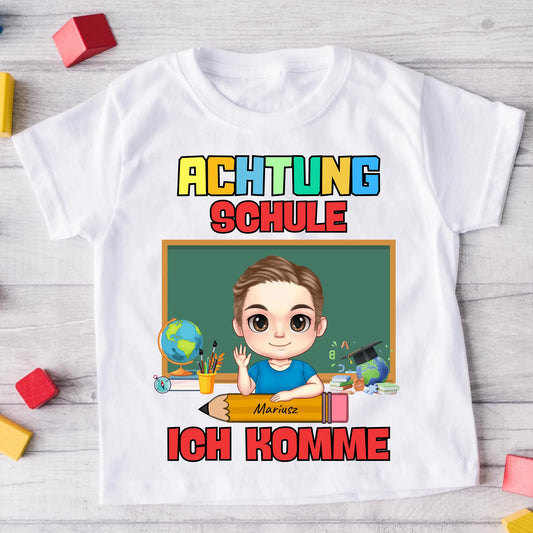 Personalisiertes T-Shirt Achtung Schule ich komme #822
